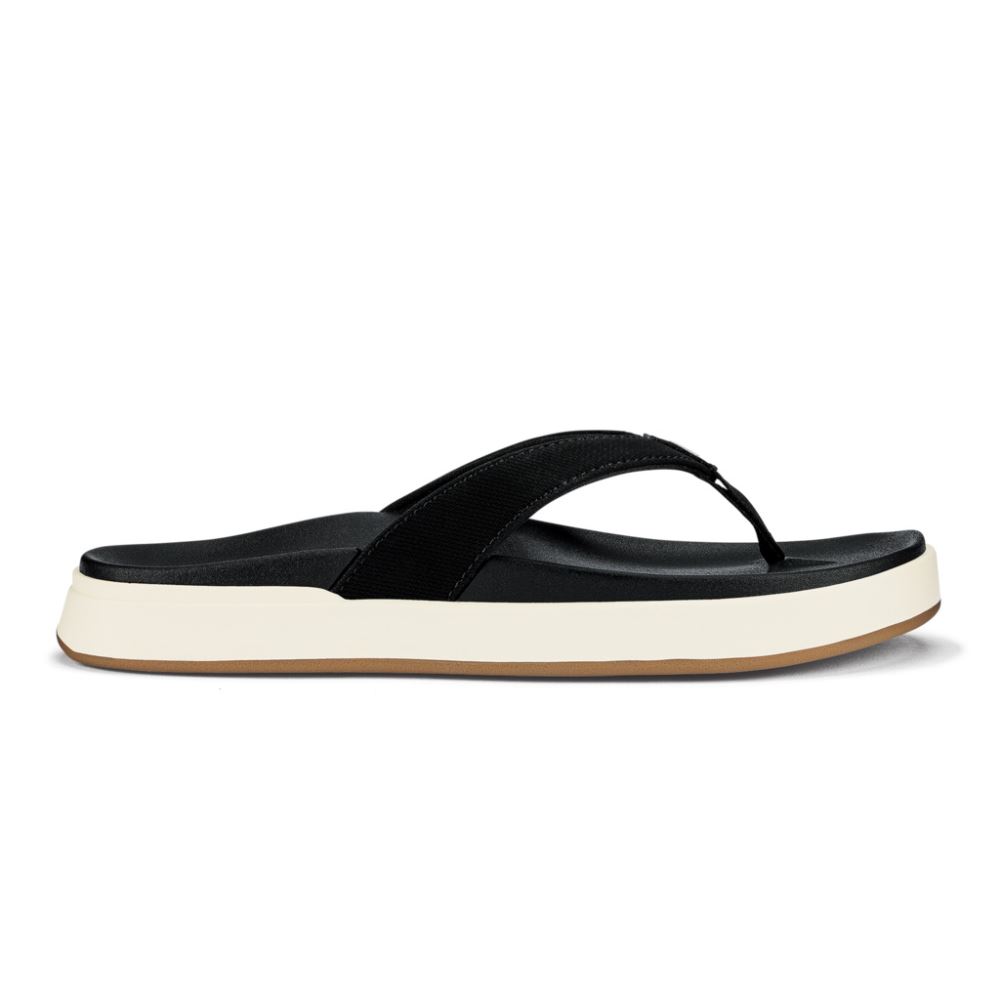 OluKai Nu\'a Pi\'o - Black