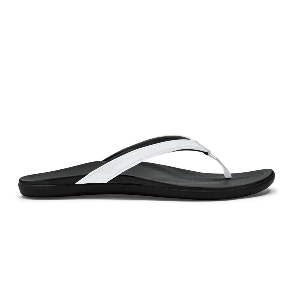 OluKai Ho\'opio - White / Onyx